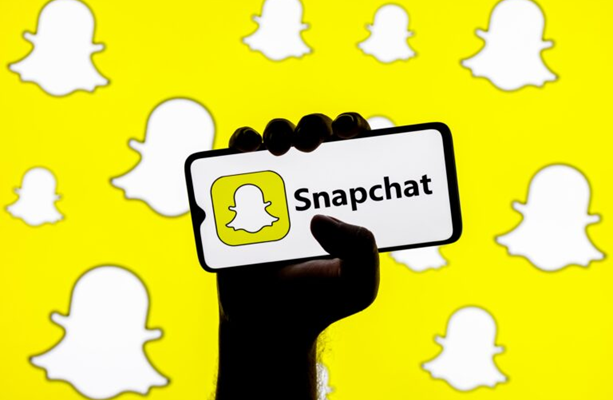 Top 9 Ways to Make Money on Snapchat in 2023